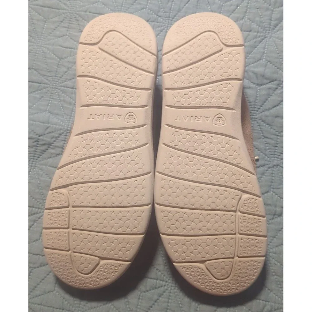ARIAT HILO Floral Emboss Tan Suede Shoes Women's Sz 9B Lightweight Comfort